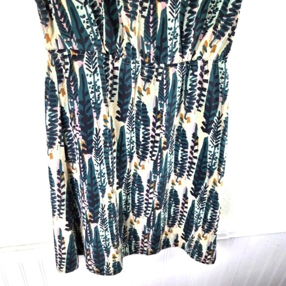 Fossil Boho Forest Leaf Silk Knee Length Shift Dress Size XS - Picture 6 of 9